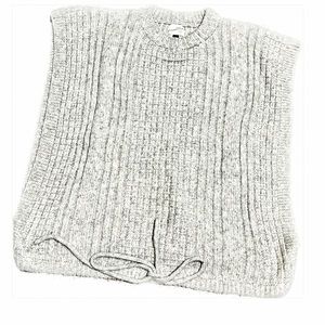 Universal Thread Light Gray Ribbed Knit Poncho Sweater